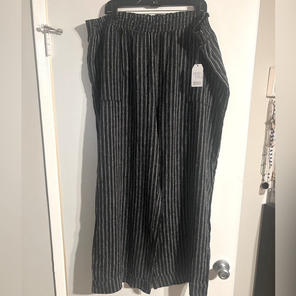 NWT wide leg linen black trousers